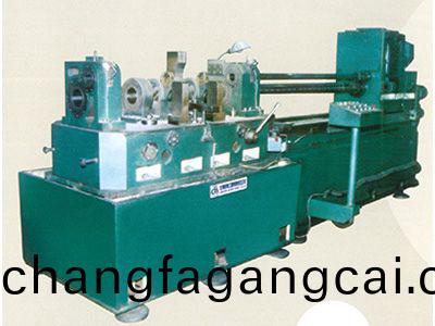 柴油機(ji)缸體主(zhu)軸孔、凸輪軸孔精鏜組郃機牀