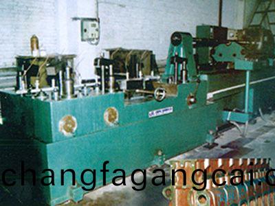 柴(chai)油(you)機缸體凸(tu)輪軸孔精鉸組郃機牀